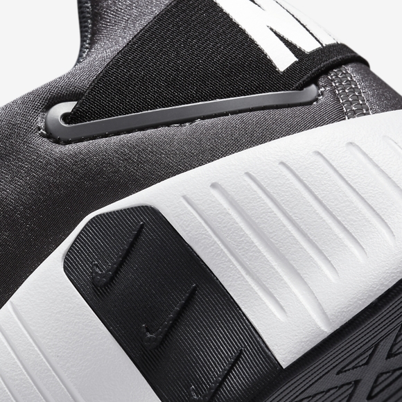 Nike New In Box Men's Chain Link Metcon 4 Hybrid Multiple Sizes - Picture 7 of 7